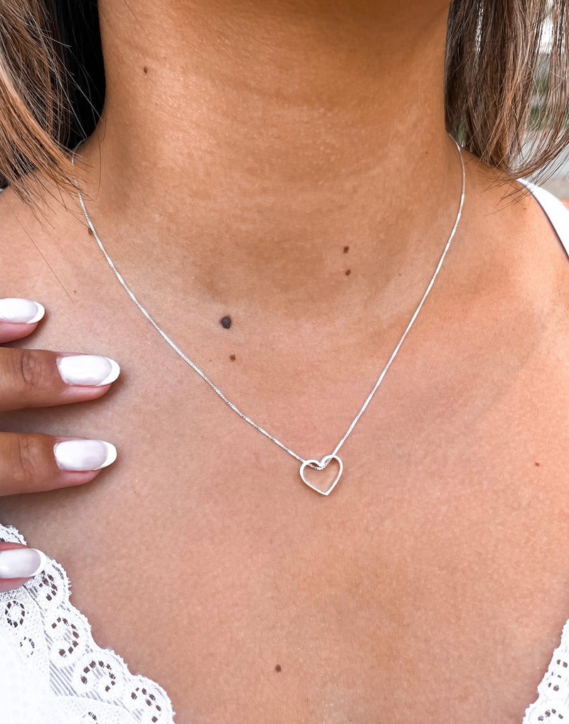 Colar Feminino 45cm + Pingente Coração Vazado [Prata 925]