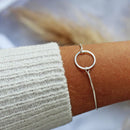 Pulseira Feminina Círculo Vazado 18cm [Prata 925]